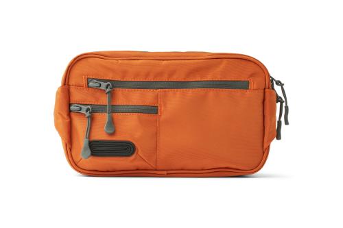 Bolsa riñonera para perros DOG Copenhagen. Permite llevar en cintura y cruzada. Naranja 2