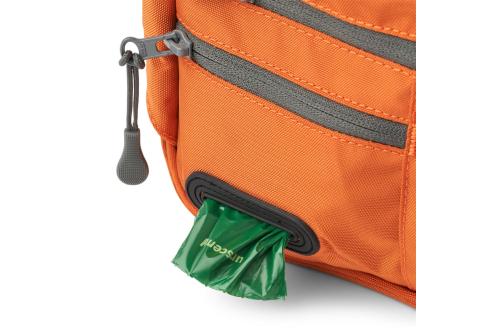 Bolsa riñonera para perros DOG Copenhagen. Permite llevar en cintura y cruzada. Naranja 3